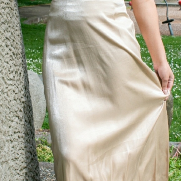 Champagne evening gown - Picture 2 of 5